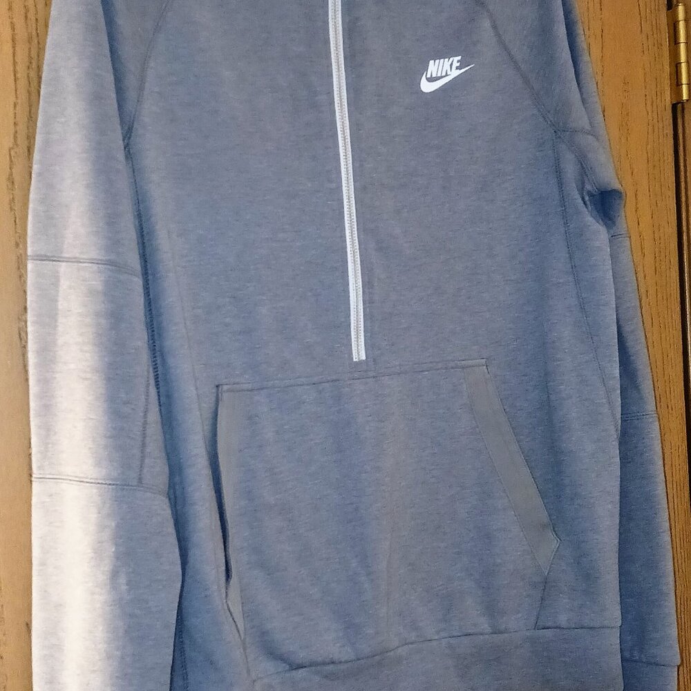 Men's Gray half zip jacket